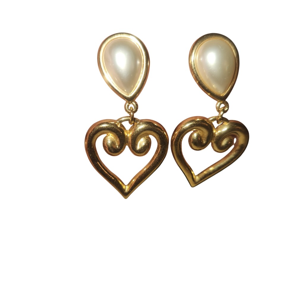 Gold Tone Faux Pearl Heart Dangle Earrings Designer Marked JS‎ Vintage